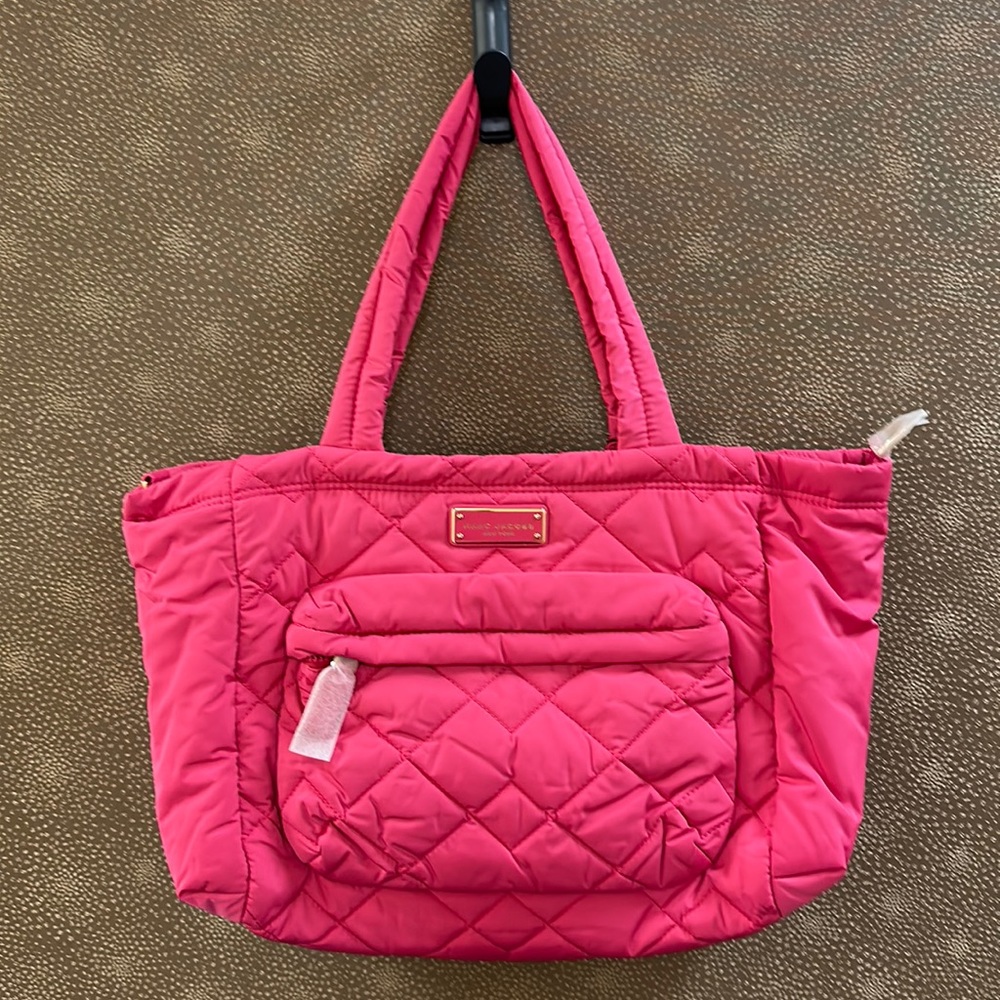 🔥🔥🔥NEW Marc Jacobs Bright Pink Quilted Nylon Weekender Tote Shoulder Bag